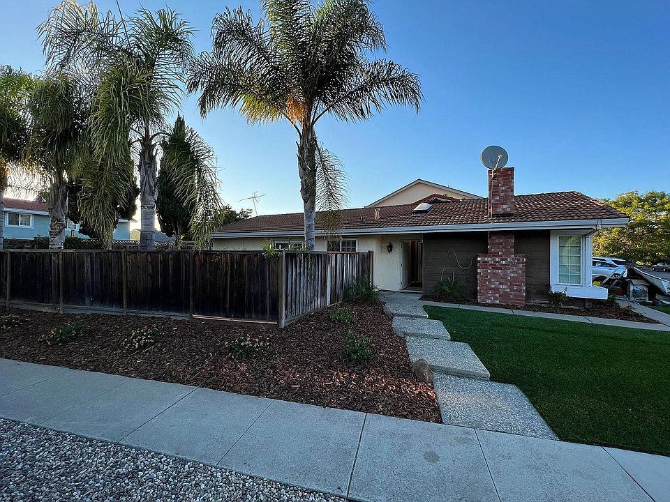 1st image of 4512 Donalbain Cir