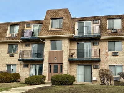 212 Shorewood Dr APT 2B, Glendale Heights, IL, 60139