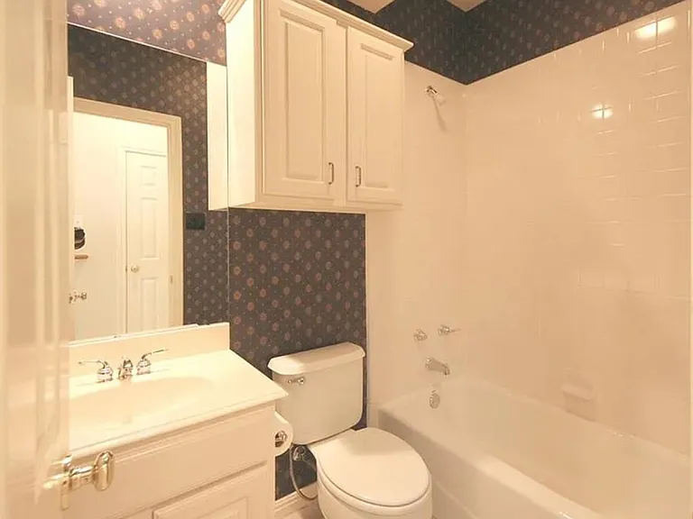 9405 Ashton Rdg — Photo 16