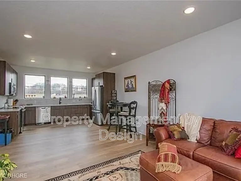 1371 Keosauqua Way #1 — Photo 2