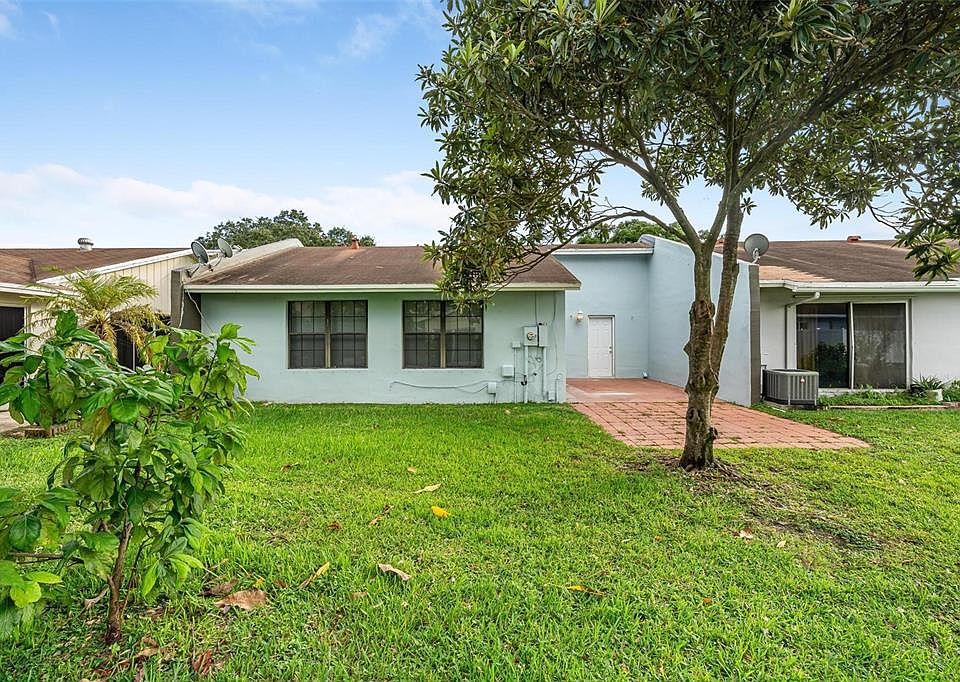 1st image of 5442 Lakewood Cir S #5442D