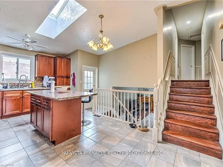 1263 Aldersbrook Rd — Photo 24