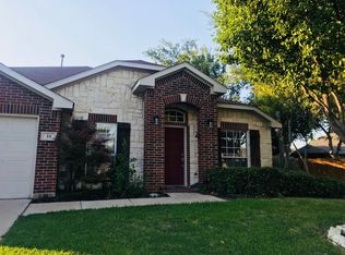 14 Mary Lou Ct, Mansfield, TX 76063