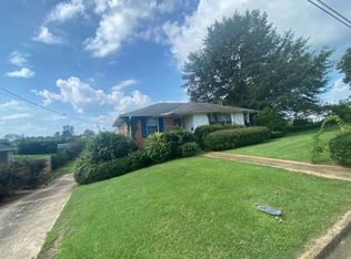 1211 Eugene St, Tupelo, MS 38804