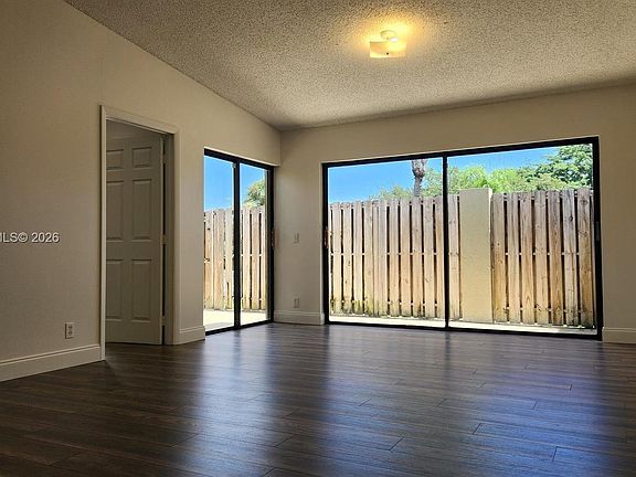 4th image of 164 Meadows Dr #164
