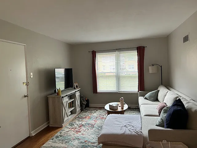6219 Nagel Ave #2N — Photo 3