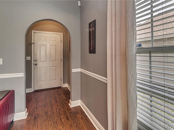 3rd image of 10500 Hunt Cir