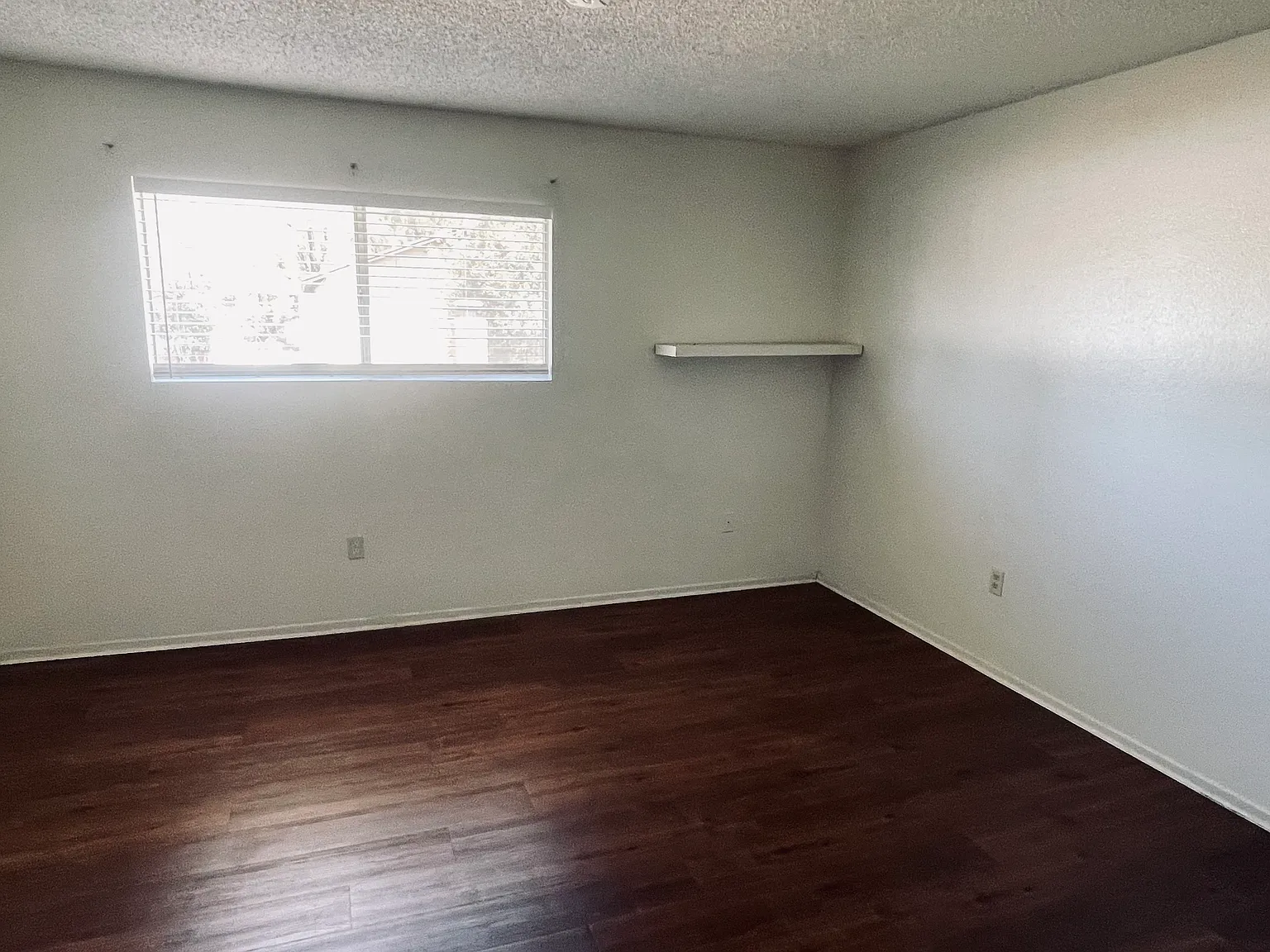 2 bed, 1.5 bath, 1200 sqft, $2,650 — Photo 4