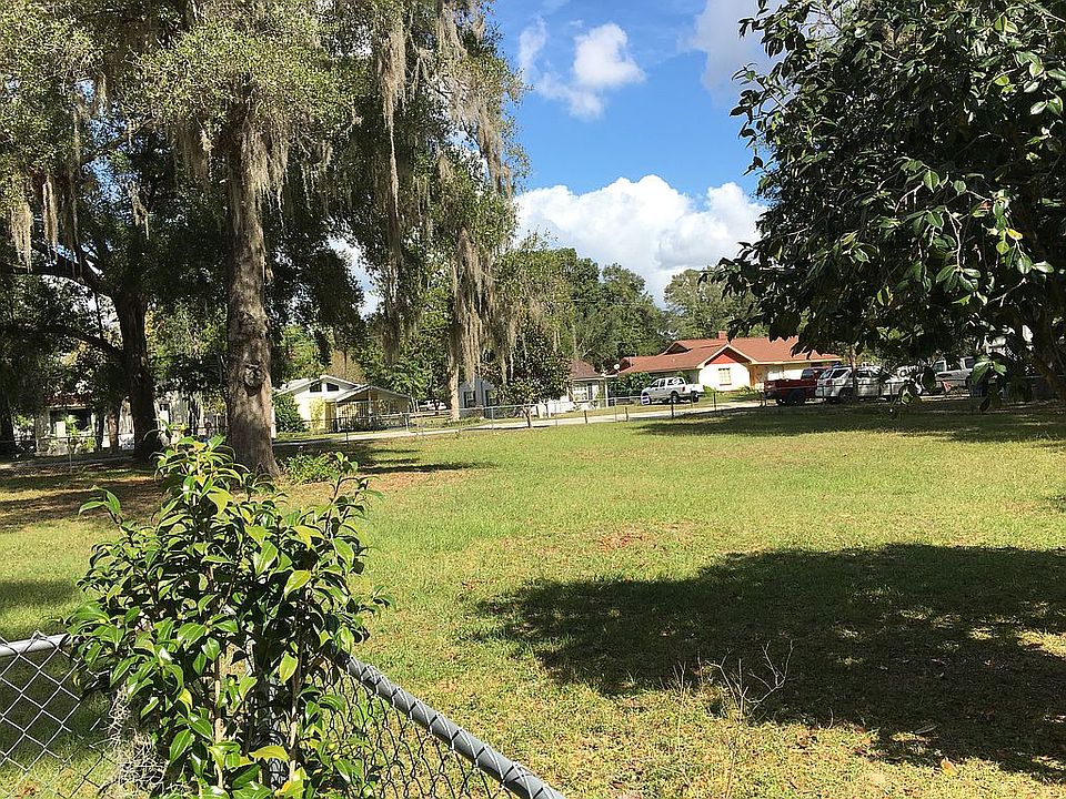 Cleared, fenced .32 acre