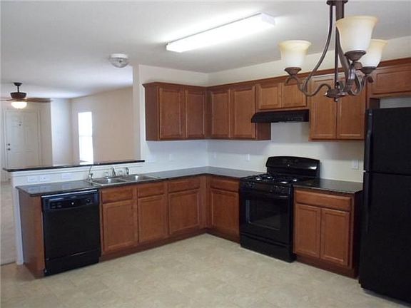 4th image of 11829 Big Sky Dr