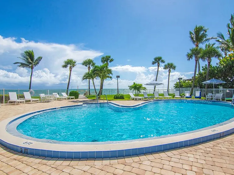 3554 Ocean Dr #702S — Photo 2