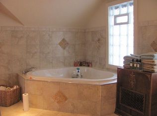 105 8th Ave N, Hopkins, MN 55343