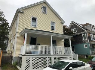 11 1/2 Dartmouth St, Newport, RI 02840