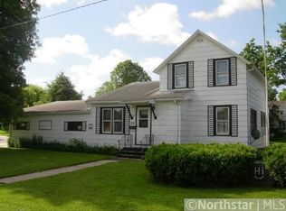 75 E Ottawa St, Le Center, MN 56057