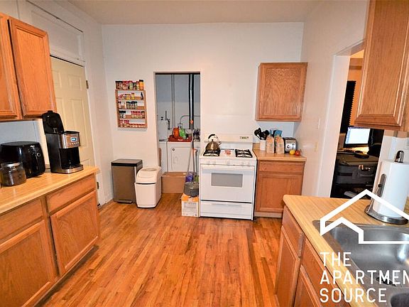 5th image of 2407 W Wilson Ave #1