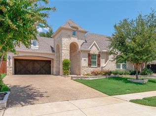 902 High Hawk Trl, Euless, TX 76039
