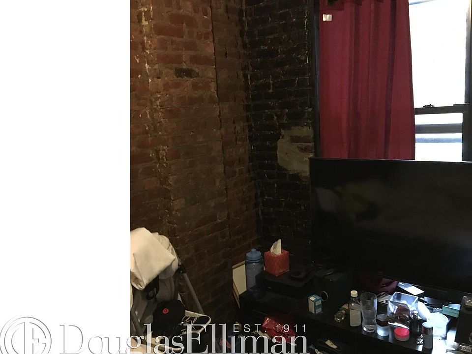 2nd image of 520 E 14th St APT 37
