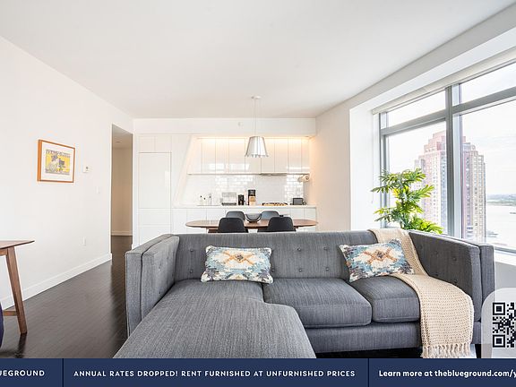 3rd image of 123 Washington St APT 28B