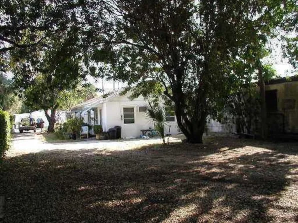 115 E Lantana Rd, Lantana, FL 33462