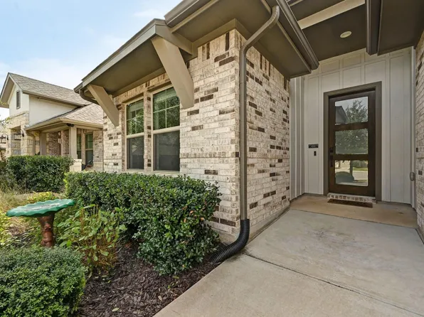 698 Coyote Creek Way, Kyle, TX 78640