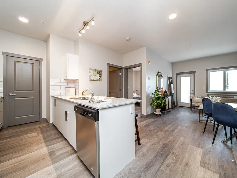 730 Tamarack Way NW — Photo 41