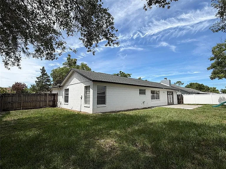 9923 Castleton St — Photo 14