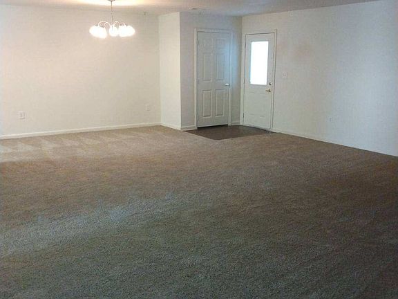 2nd image of 1400 Hull St #219