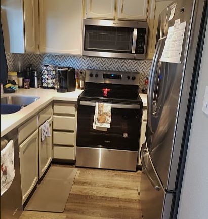 3rd image of 10028 W Sells Dr