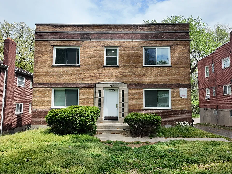 7100 Eastlawn Dr #3
