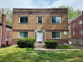 7100 Eastlawn Dr, Cincinnati, OH
