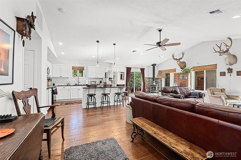 3rd image of 31297 Dodd Creek Lane E