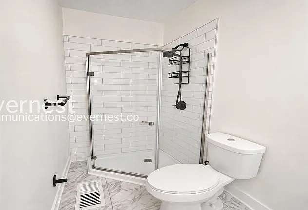 3646 Crompton St — Photo 13