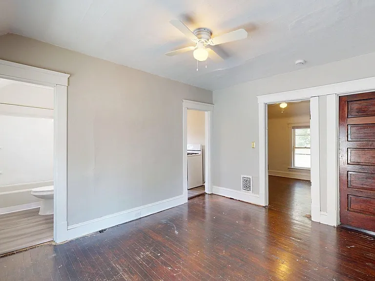 3865 W 16th St — Photo 24