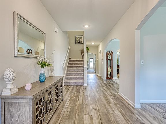 5th image of 4002 Hometown Way