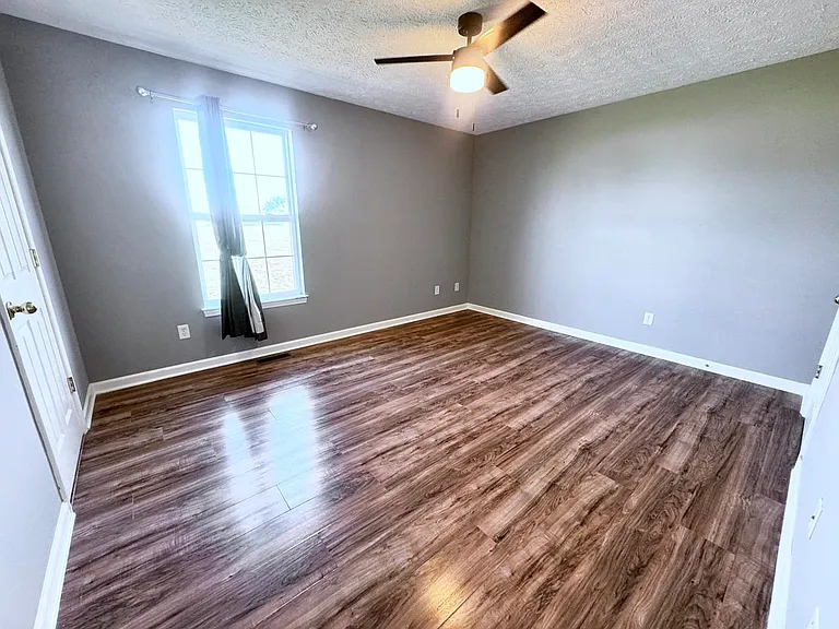377 Kenlee Cir #2 — Photo 10