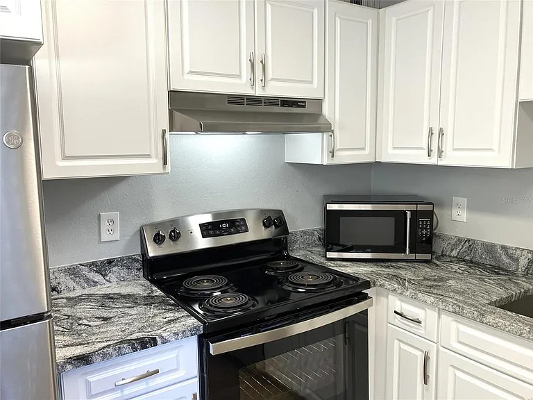 11703 Raintree Village Blvd #B — Photo 19