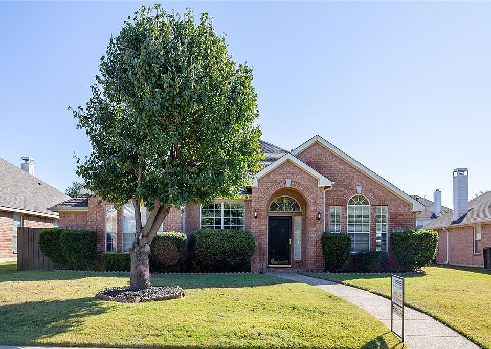 1st image of 4552 Oak Shores Dr