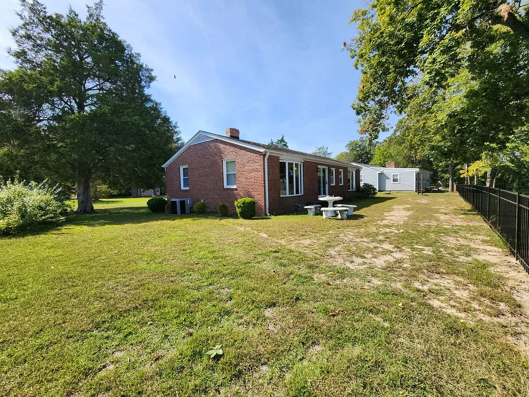 2 bed, 2.0 bath, 1200 sqft, $3,000 — Photo 4