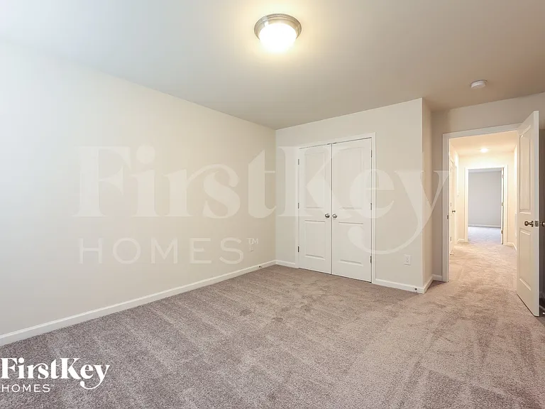 415 Stonefence Dr — Photo 11