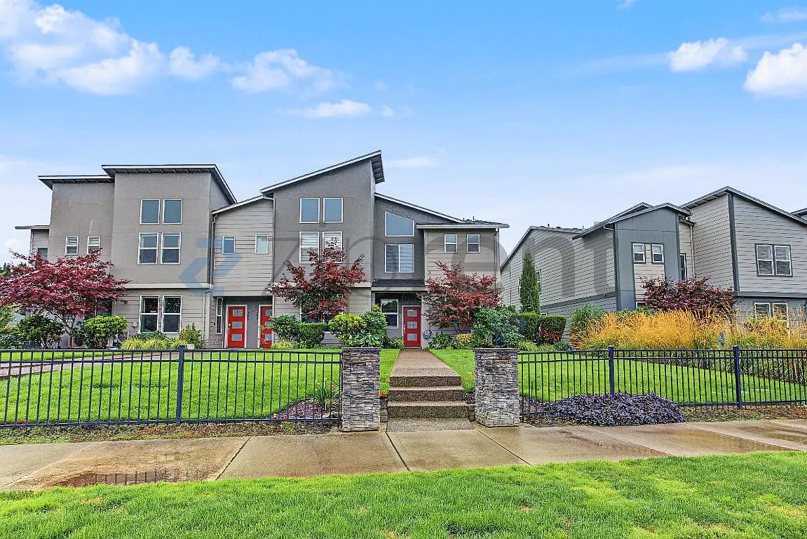 3 bed, 2.5 bath, 1670 sqft, $2,750 — Photo 1