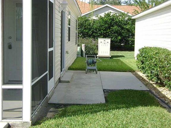 3rd image of 2711 Collington Dr
