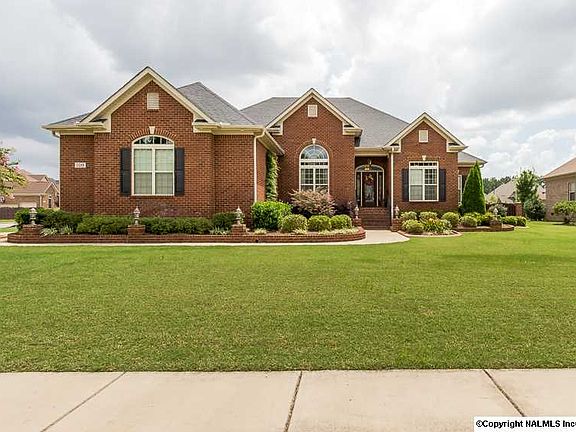 2nd image of 100 Kawana Ct