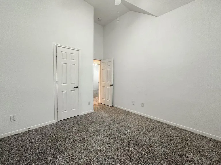 73 E Montfair Blvd — Photo 7
