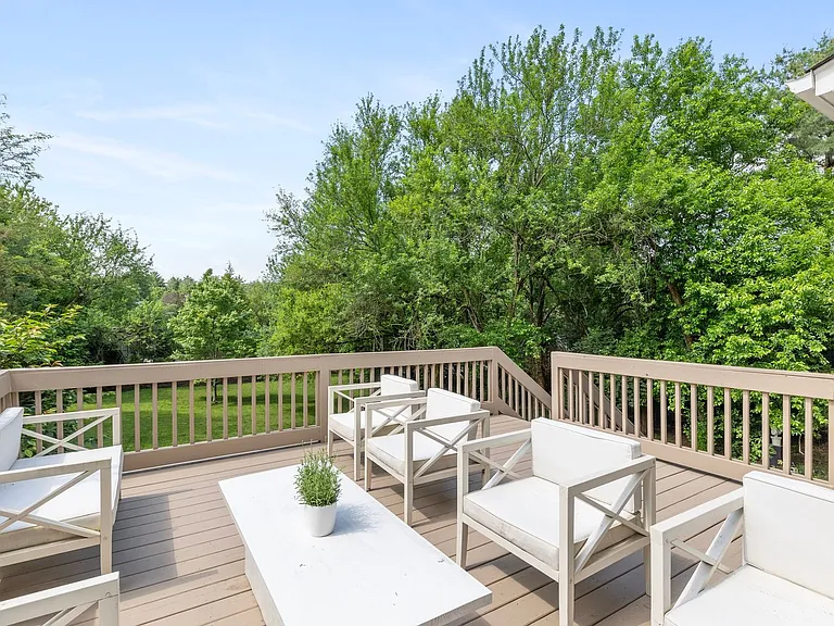 9435 Norwood Dr — Photo 57