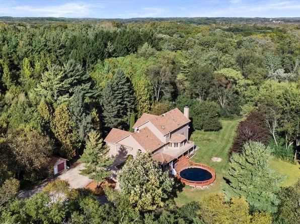 S57W29537 Saylesville ROAD, Waukesha, WI 53189