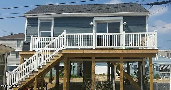 123 W Kingfisher Way — Photo 1