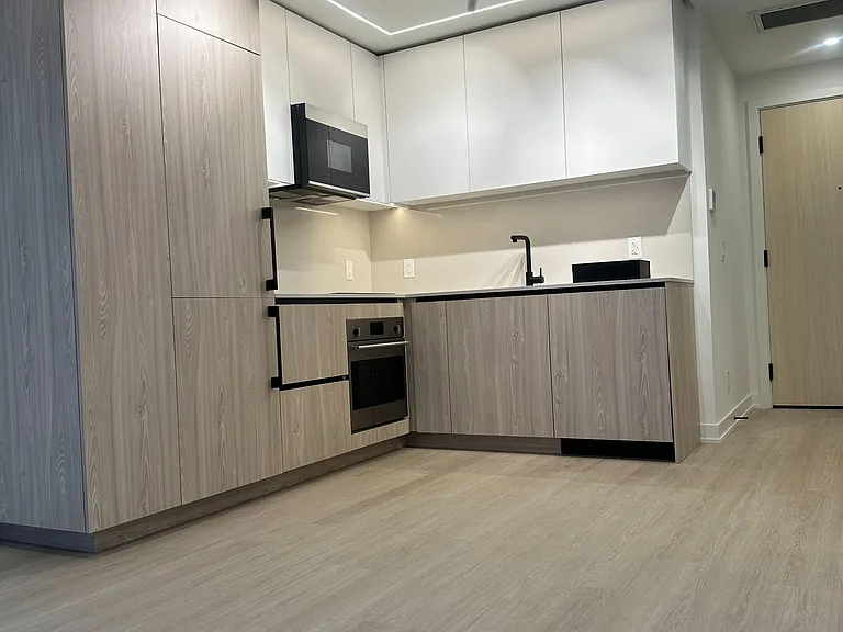 699 Sheppard Ave E #217 — Photo 8