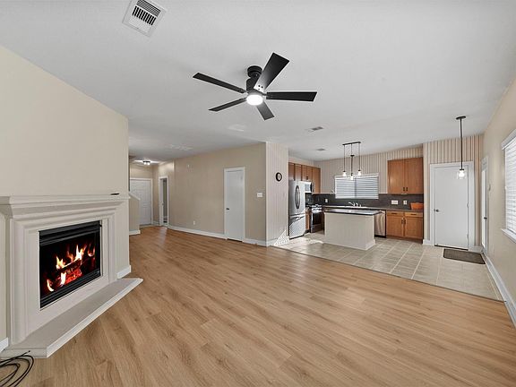 4th image of 10747 Cobblecreek Way