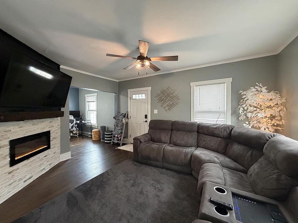 1st image of 628 Booster Boulevard