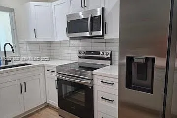 2278 SW 5th St — Photo 9